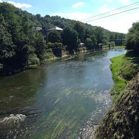 Chalet Renovated Near