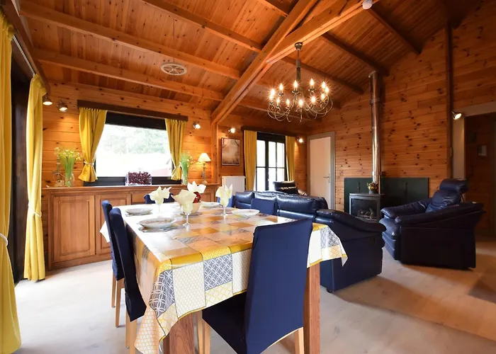 Chalet Renovated Near Durbuy