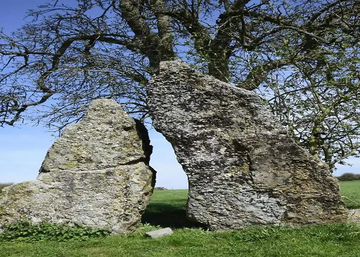 Chalet Renovated Near Durbuy